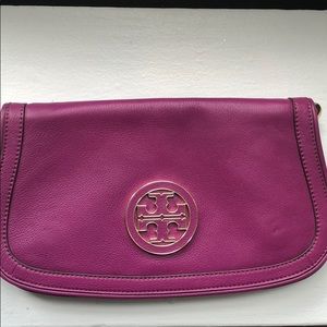 Tory Burch Amanda Logo Clutch/Cross Body Bag